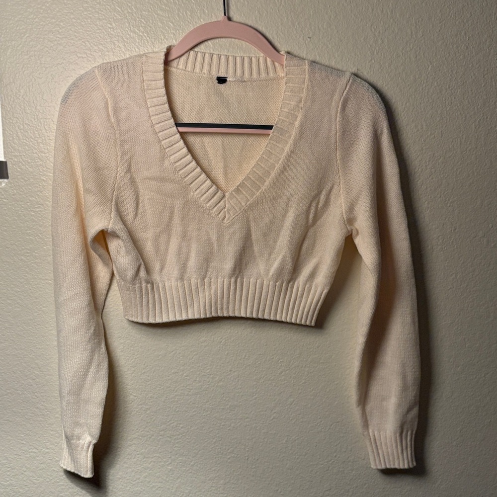 H&M Cream Knit Crop Top
